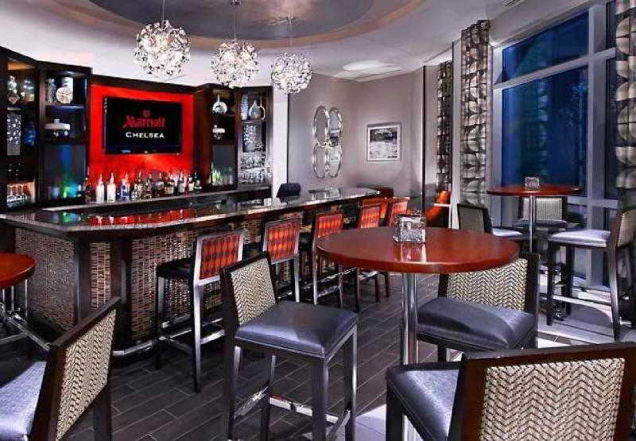 Residence Inn By Marriott Boston Logan Airport/Челси Ресторан фото