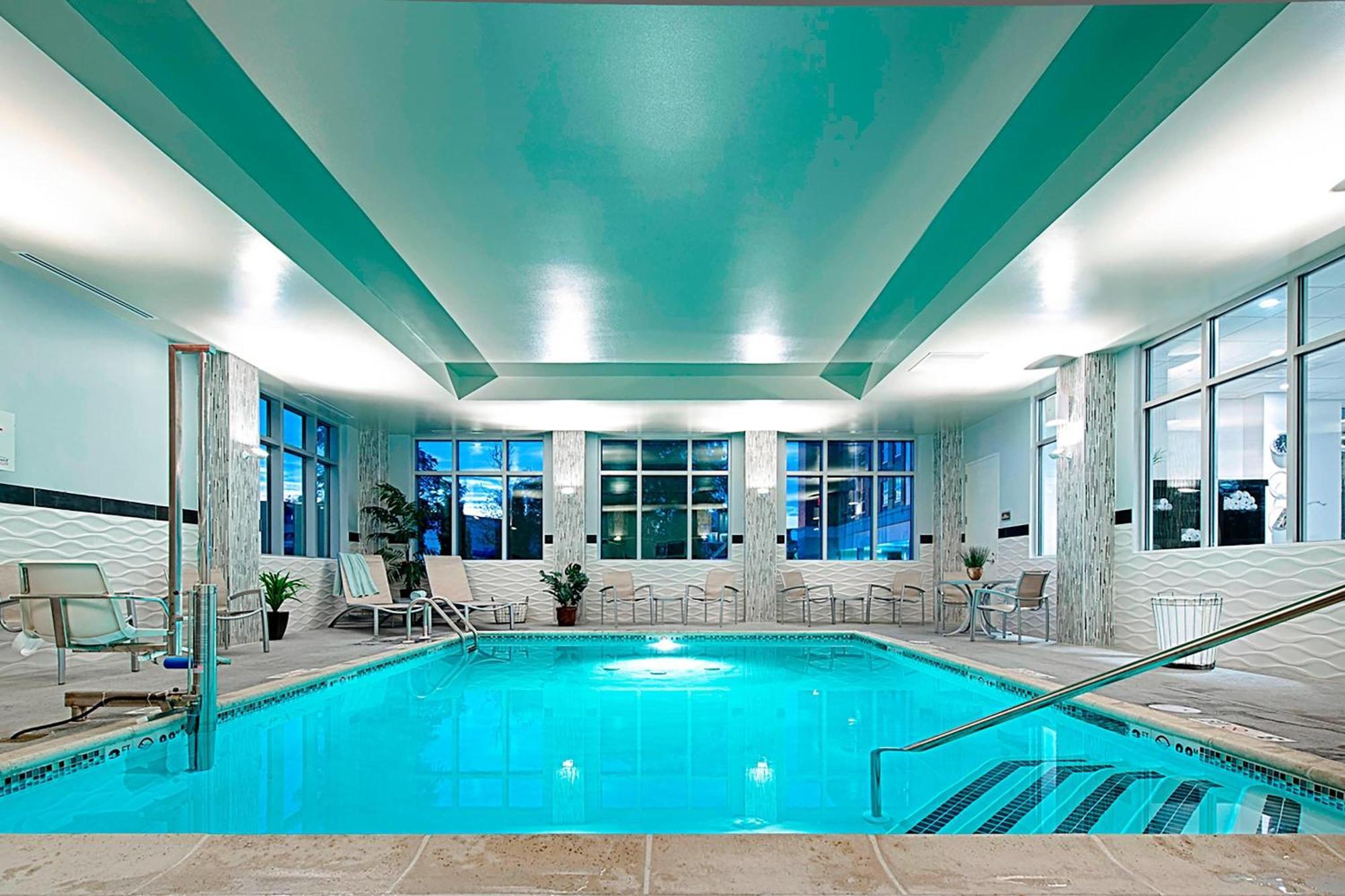 Residence Inn By Marriott Boston Logan Airport/Челси Экстерьер фото