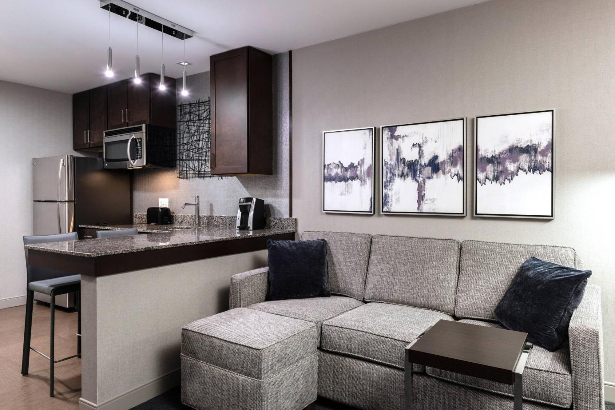 Residence Inn By Marriott Boston Logan Airport/Челси Экстерьер фото